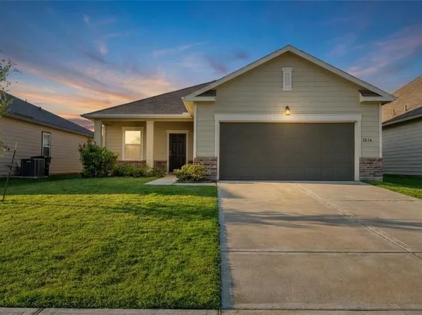 1073 Water Oak Ln, Brookshire, TX 77423