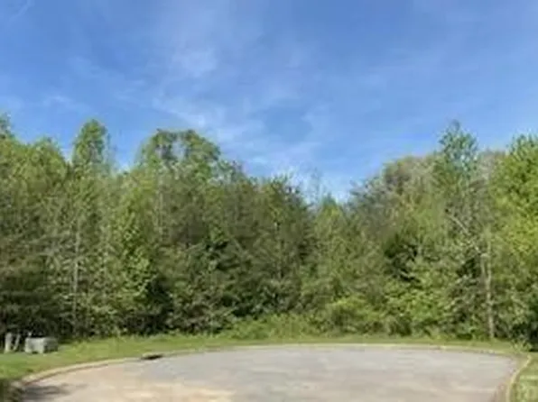 1000 Big Cedar Dr, Dunlap, TN 37327