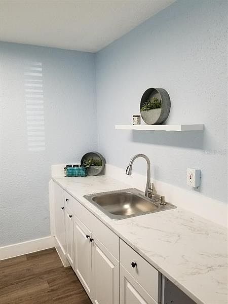 2nd image of 4605 Andrus Ave #B