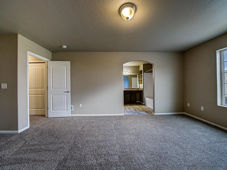 7685 Forest Meadows Ave — Photo 14