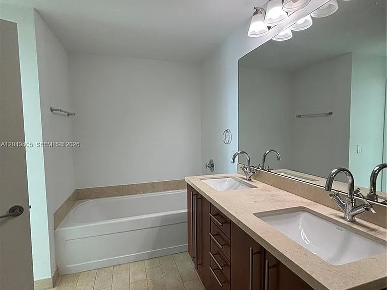 79 SW 12th St #2703 — Photo 20