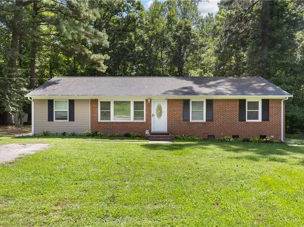 9217 S Quay Rd, Suffolk, VA 23437