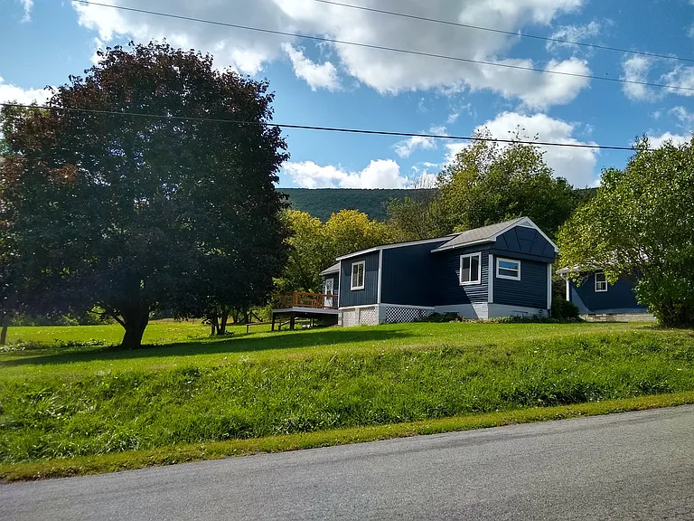 117 Higrove Ln — Photo 1