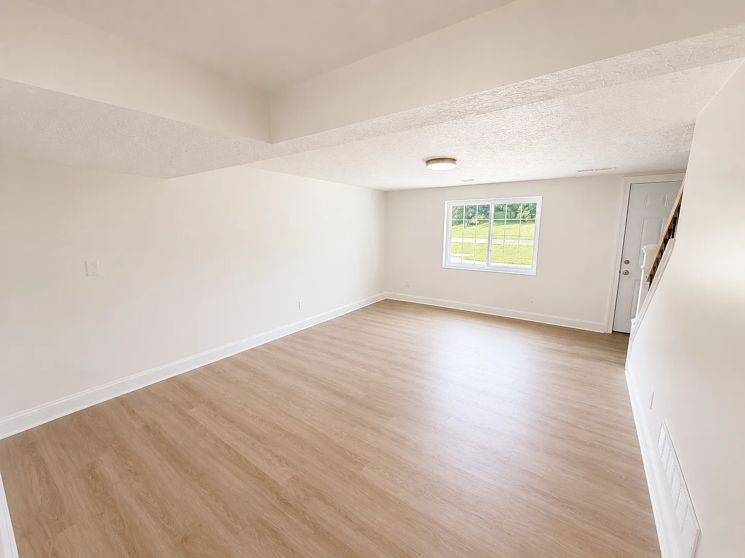 2 bed, 1.5 bath, 1328 sqft, $1,500 — Photo 1