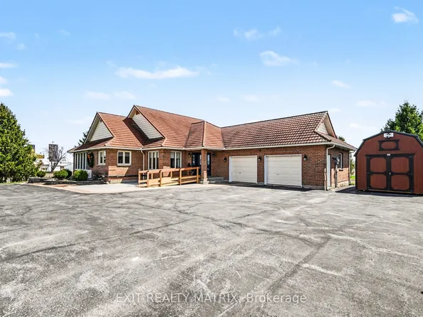 14676 County Road 43 Rd, North Stormont, ON K0C 1K0