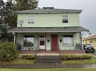 2011 D St, Bellingham, WA 98225