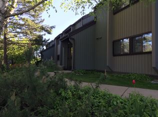 2851 Century Harbor Rd APT 1, Middleton, WI 53562