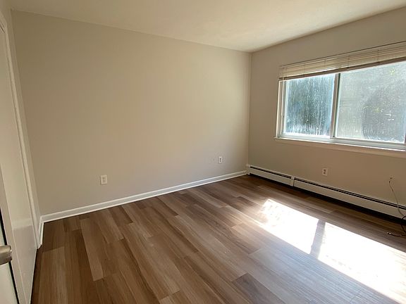 4th image of 50 Francis St APT 22