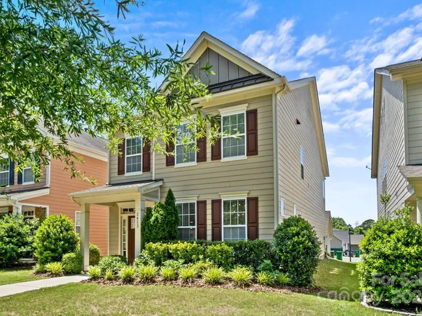 2423 Double Oaks Rd, Charlotte, NC 28206