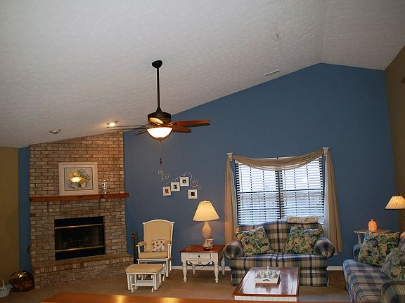 4th image of 5529 Pine Hill Dr