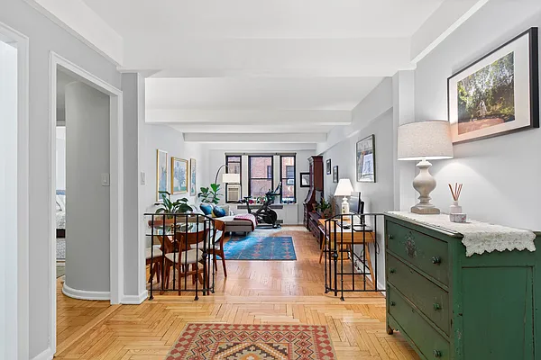 Sold by Compass | media 22