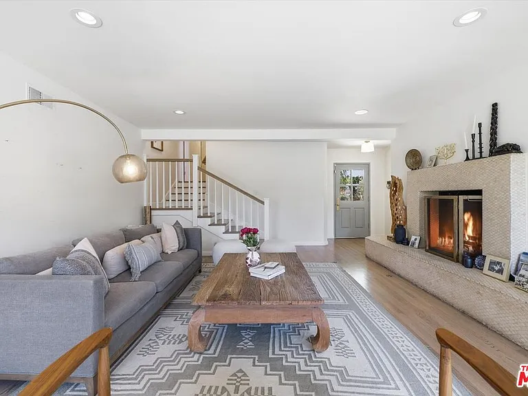 3240 Tilden Ave — Photo 9