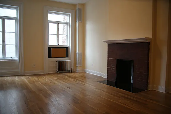 Rented by Waverly Realty Associates | media 16