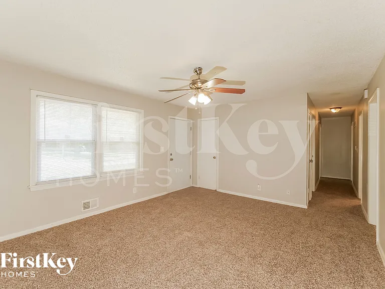 9807 Drury Ave — Photo 2