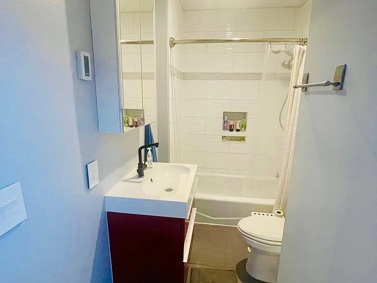 732 Kenyon St NW — Photo 15