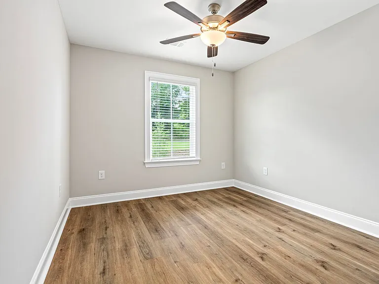 917 Winston Ct — Photo 21