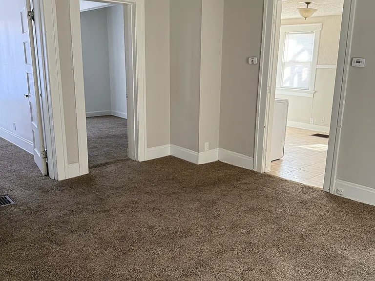 1316 W Grand Ave #1 — Photo 3