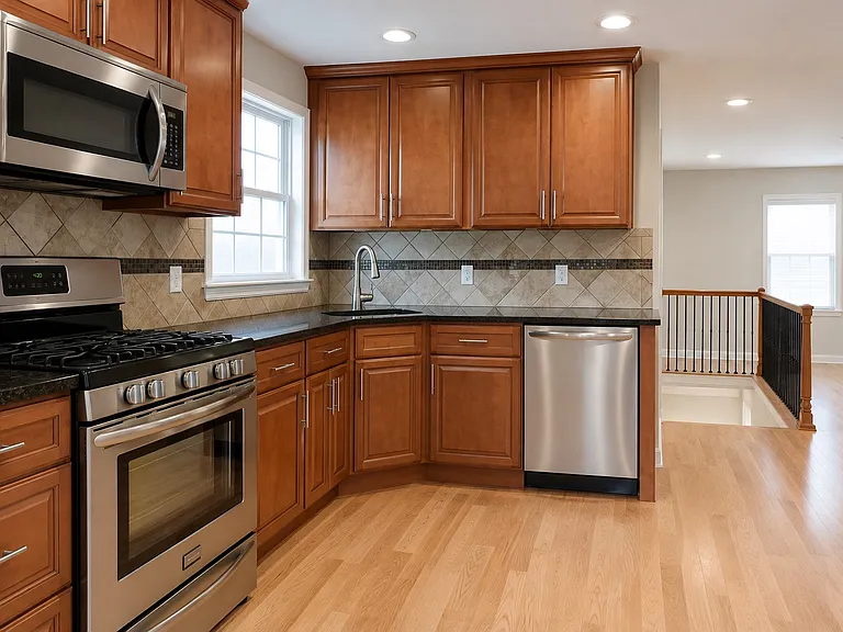 528 Cumberland St #2 — Photo 3