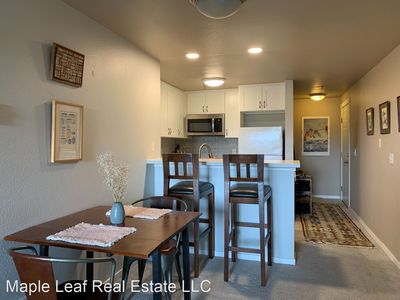 8745 Greenwood Ave N 415 #415, Seattle, WA, 98103