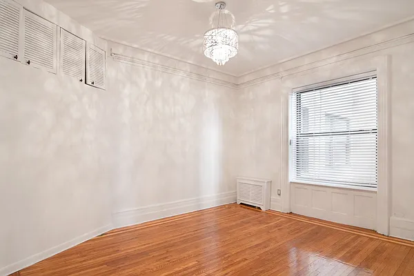 Rented by WAM Partners - William Moses Co. | media 33