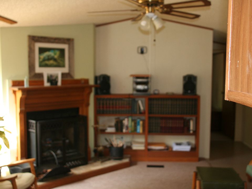 2nd image of 8210 SE County Road 234