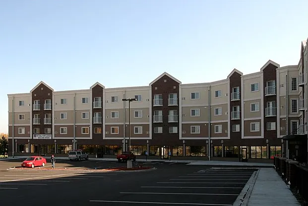 Village Plaza Apartments — Photo 27