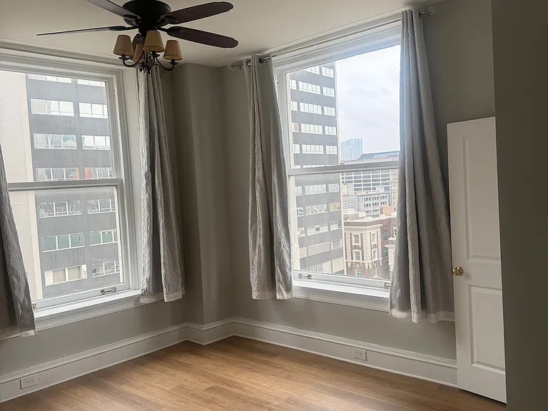57 Forsyth St NW #10F — Photo 9