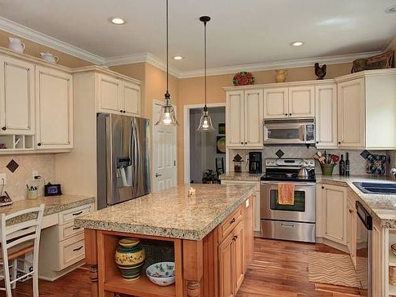 Gourmet Kitchen