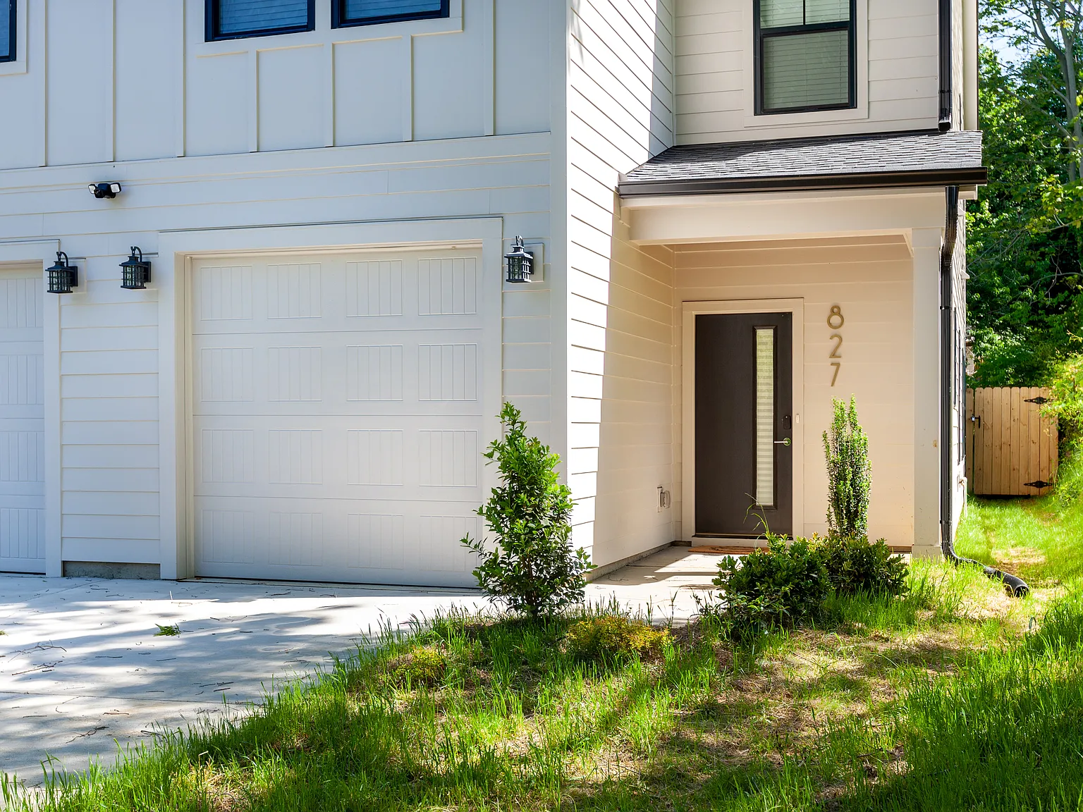 3 bed, 2.5 bath, 1100 sqft, $2,700 — Photo 3