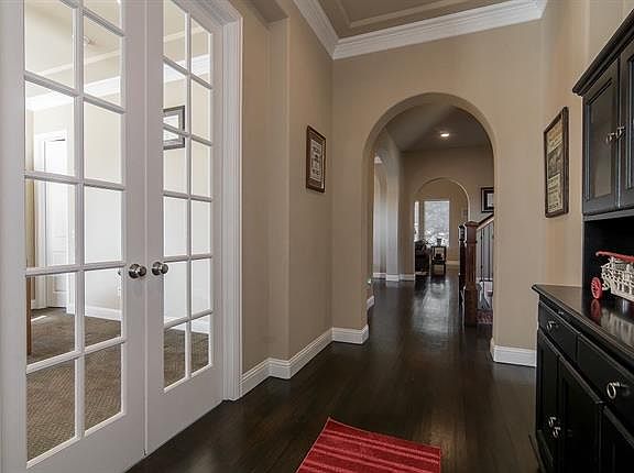 3rd image of 9808 Ludwick Ln