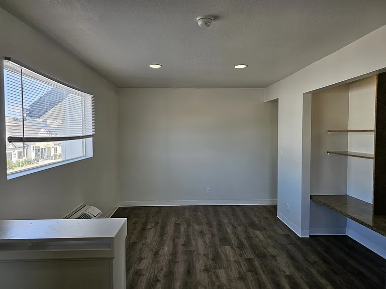 Main Street Residences — Photo 35
