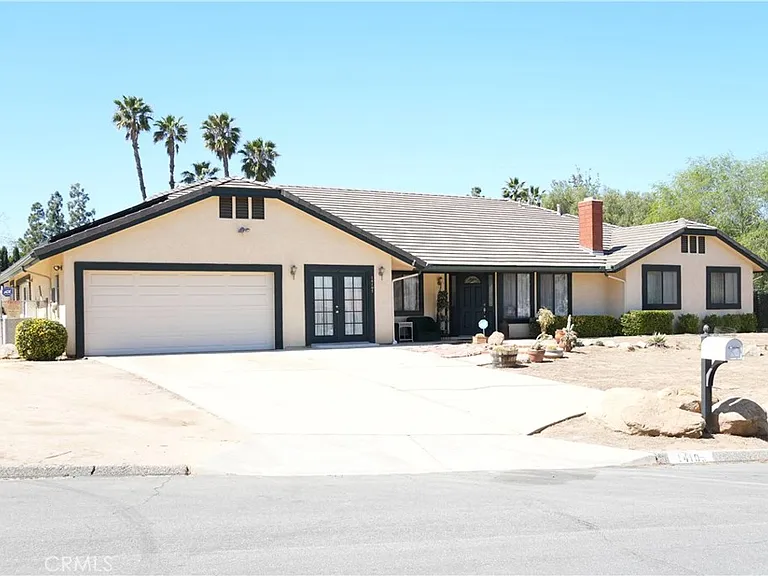 14105 Camino Del Oro — Photo 1