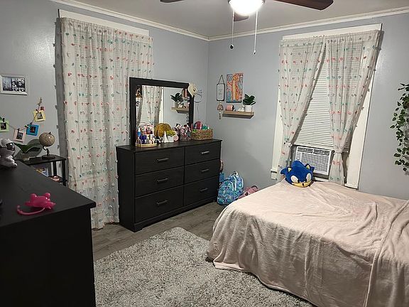 3rd image of 417 Sumner Ave