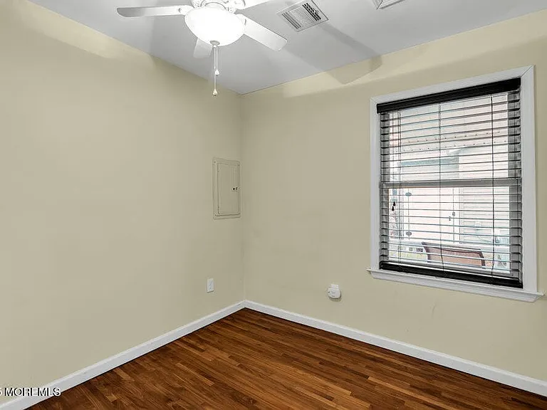 304 1/2 13th Ave #BACK HOUSE — Photo 11