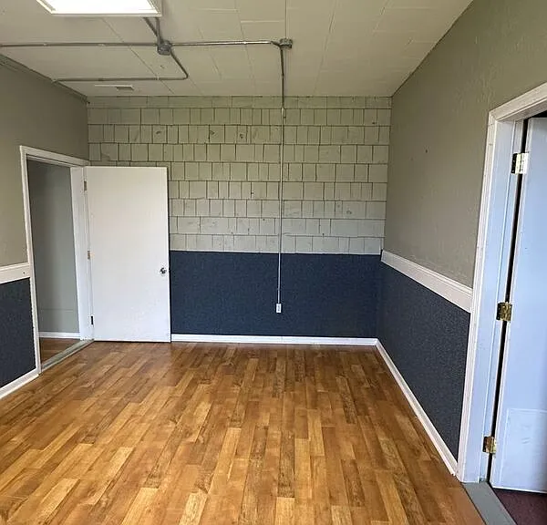 304 W Church St — Photo 9