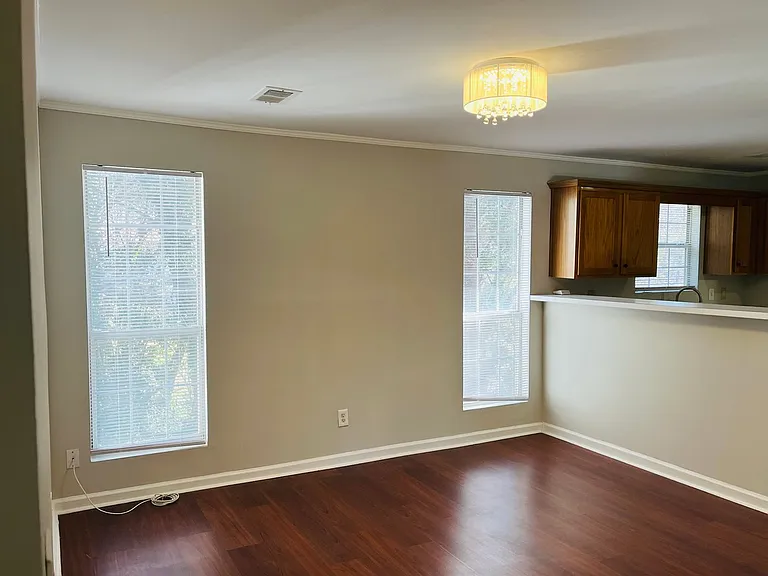 5612 Feldwood Rd — Photo 7