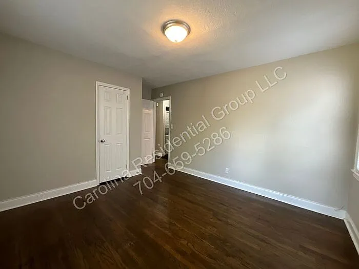 405 Plymouth Ave — Photo 12
