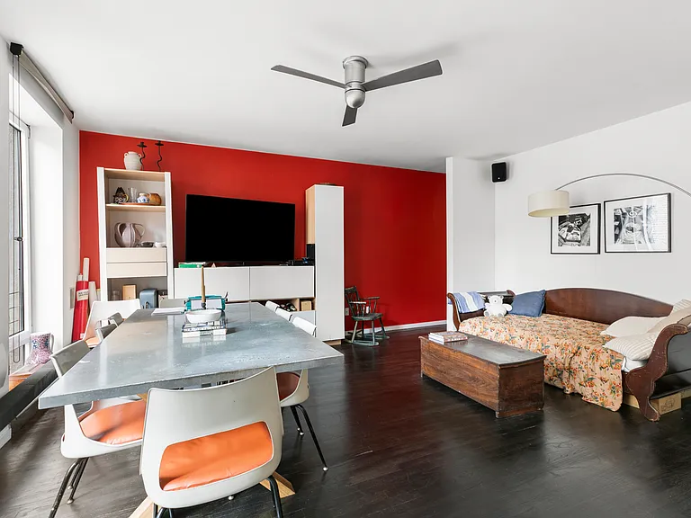 47 Bond St #4 — Photo 4