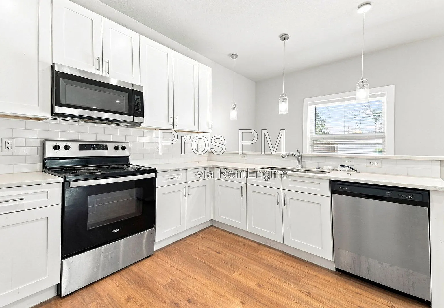 4 bed, 4.5 bath, $2,200 — Photo 4