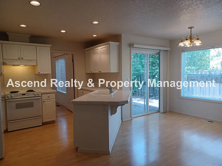 15133 NW Fawnlily Dr — Photo 8