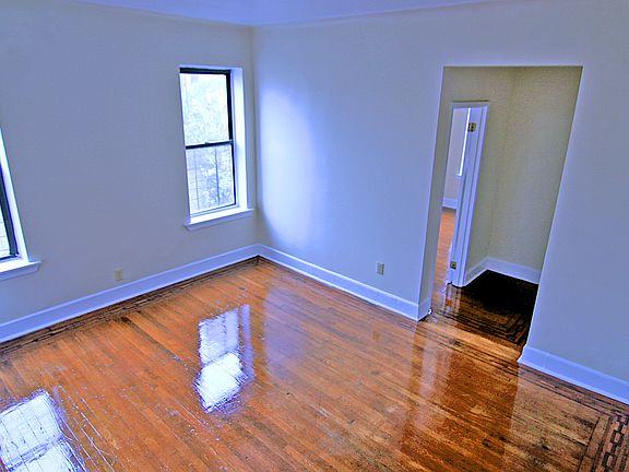2nd image of 1733 University Ave APT 34