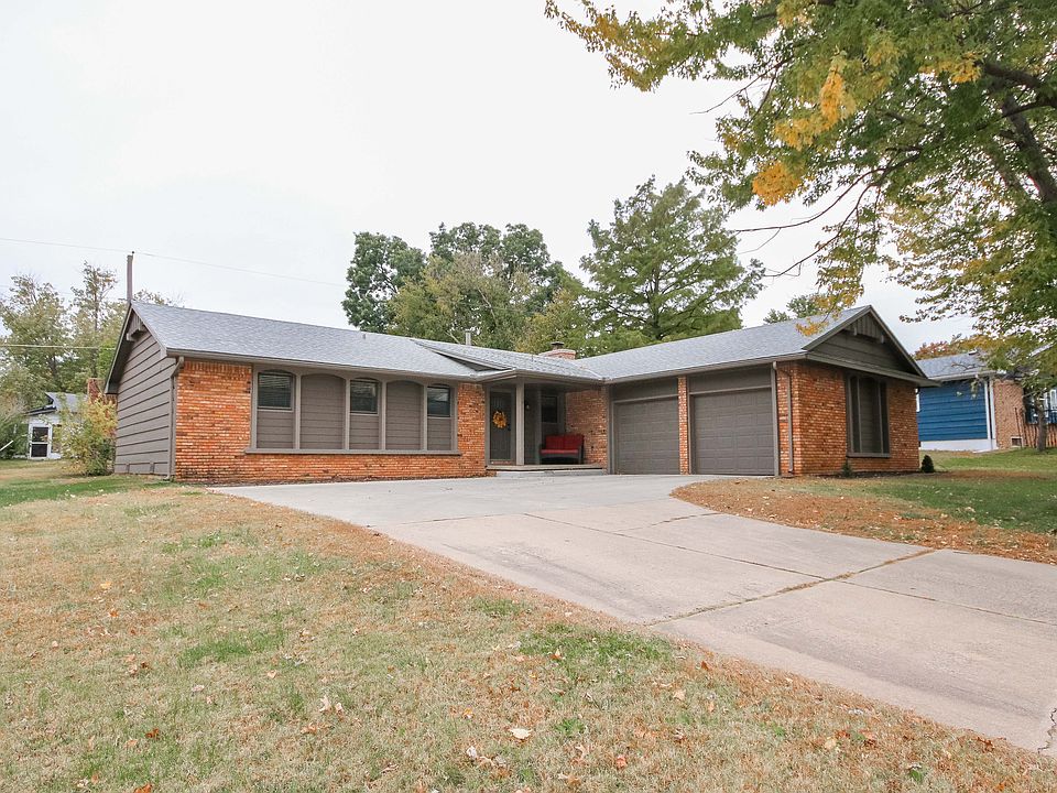 1st image of 955 E Wedgewood Dr