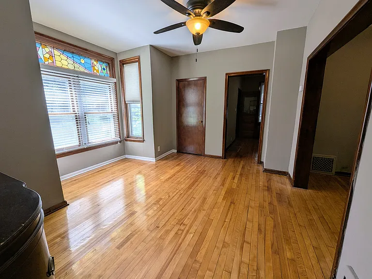 72 Maria Ave — Photo 9