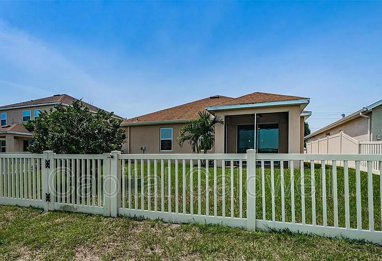 12209 Rambling Stream Dr — Photo 16