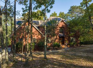 3 Clifftop Ln, Chattanooga, TN 37419