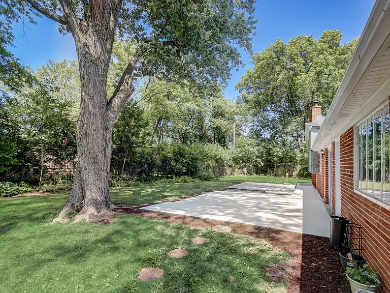 1236 Pam Anne Dr — Photo 43