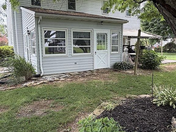 3rd image of 112 Charles Ave