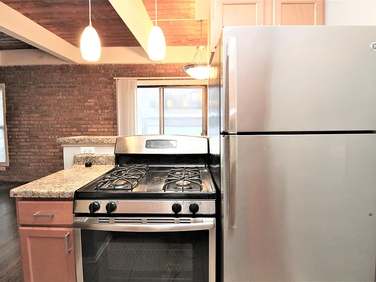 2714 N Mildred Ave #1 — Photo 9