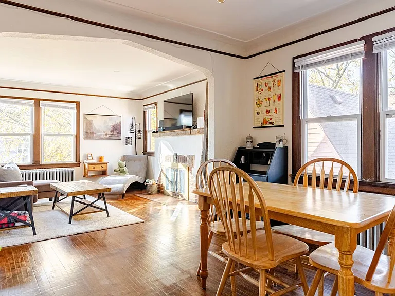 2104 Lowry Ave N #1 — Photo 10