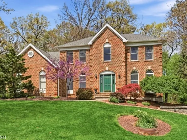 11 Wyckoff Dr, Union Twp., NJ 08867